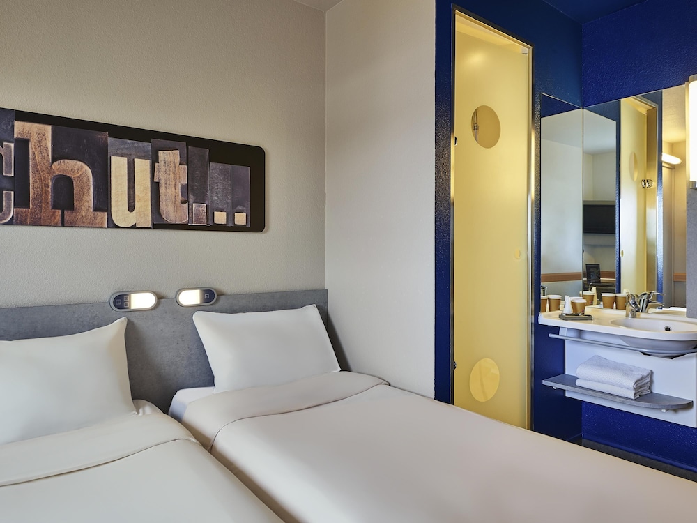 Ibis Budget Velizy 37/67
