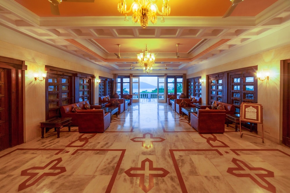 Hotel Hilltop Palace 20/29