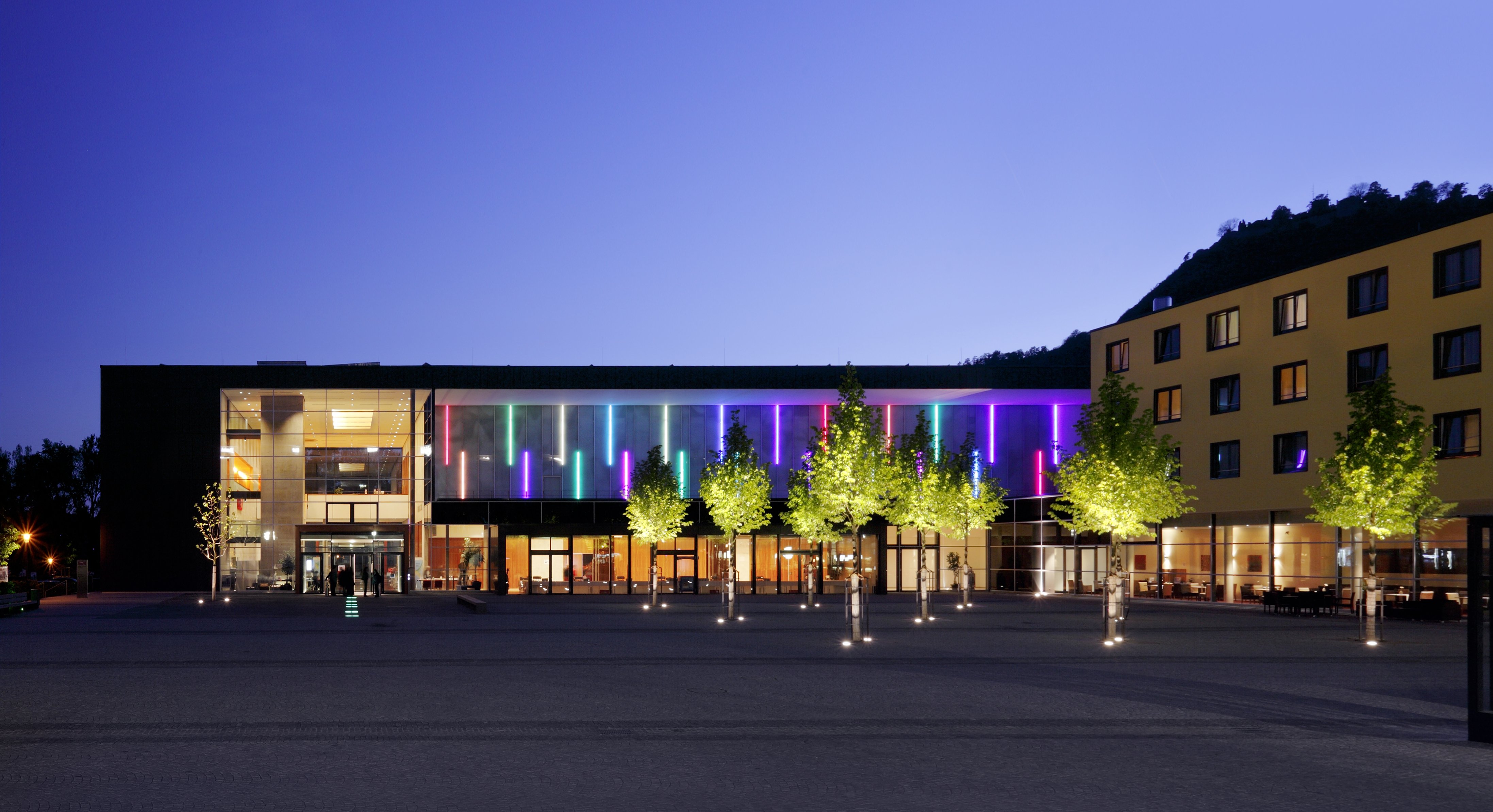 HOLIDAY INN EXPRESS SINGEN 5/72