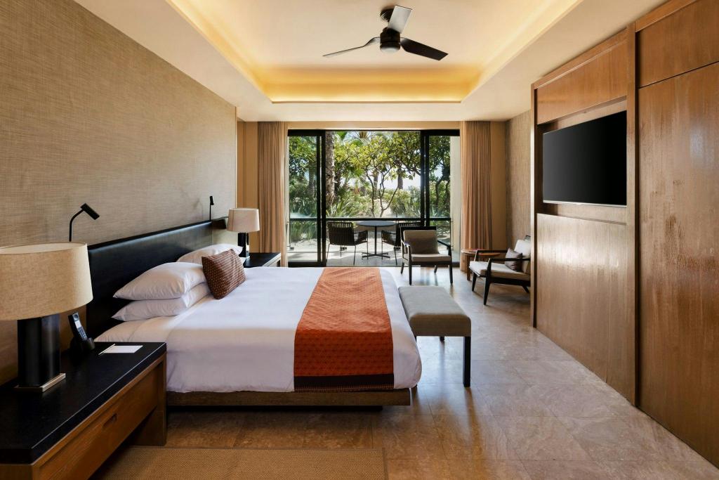 Luxury, Suite, King Bed, Resort View, Sofa, Terrace, Ground Floor، JW Marriott Los Cabos Beach Resort and Spa 4/6