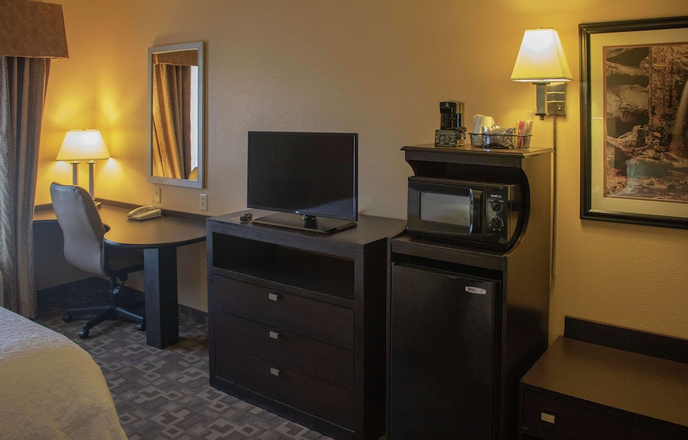 Hampton Inn And Suites Knoxville North I 75 41/58