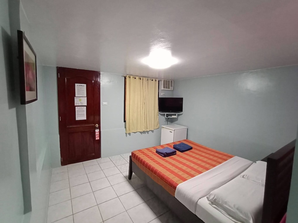 Lost Horizon Beach Dive Resort 38/64