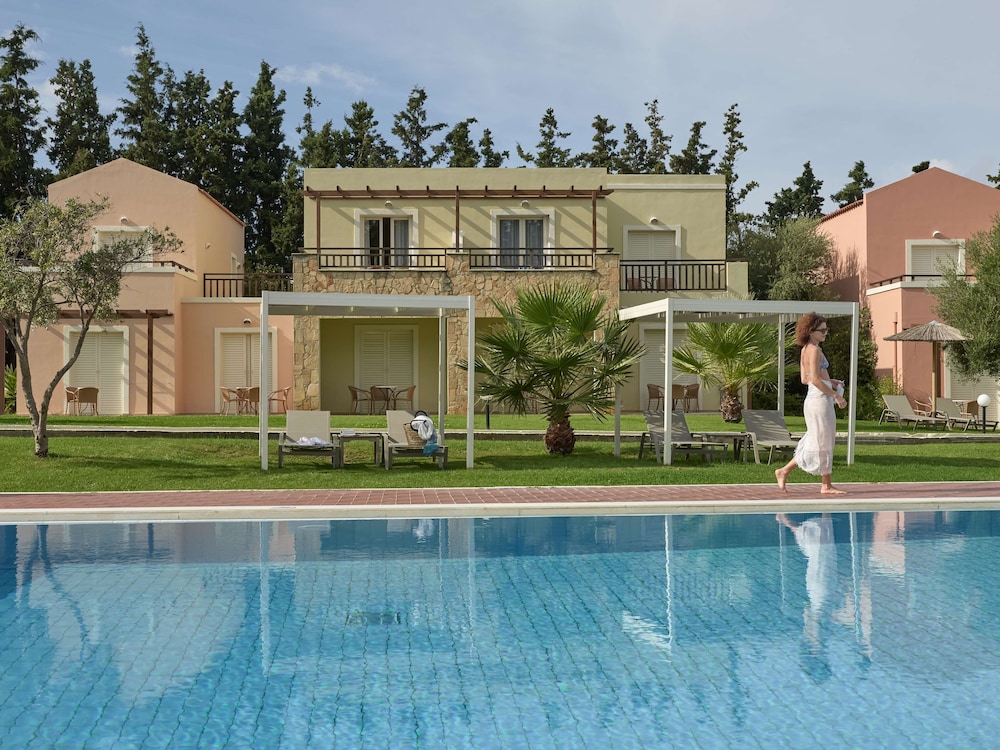 Pilot Beach Resort 5/78