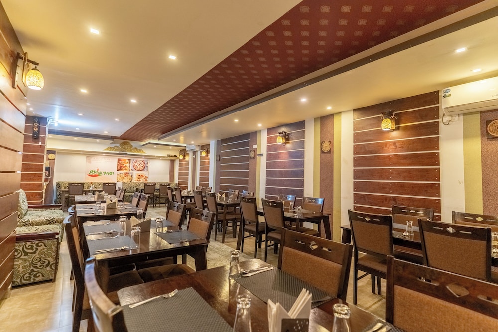 Kingston By Yagi Gangtok 35/50