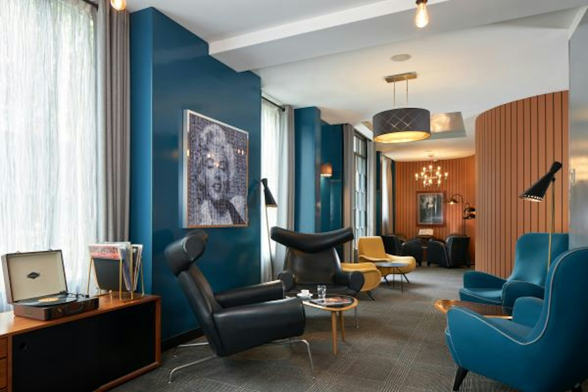 Platine Hotel 38/53
