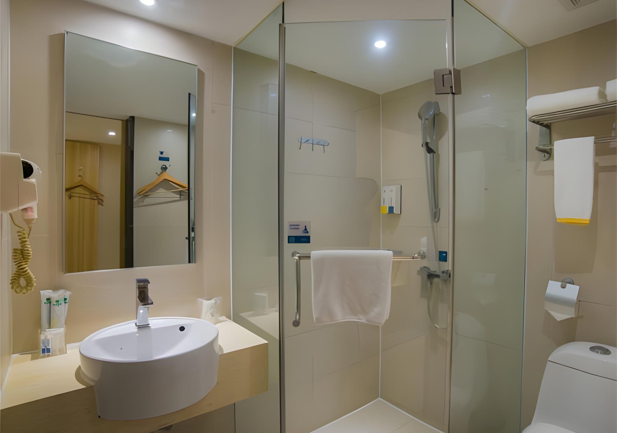 City Comfort Inn Liuzhou Liushi Road 43/46