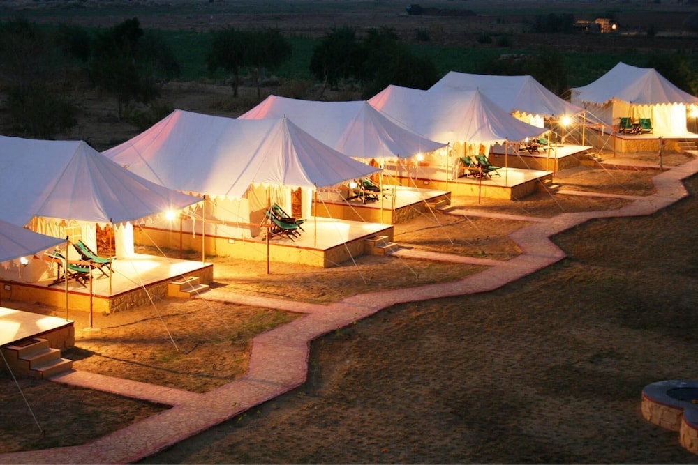 MIRVANA NATURE RESORTS 36/43