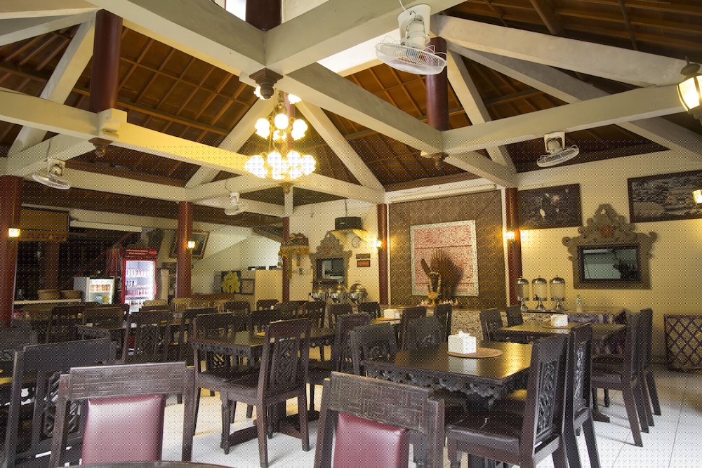 Bakung Sari Resort And Spa 35/41