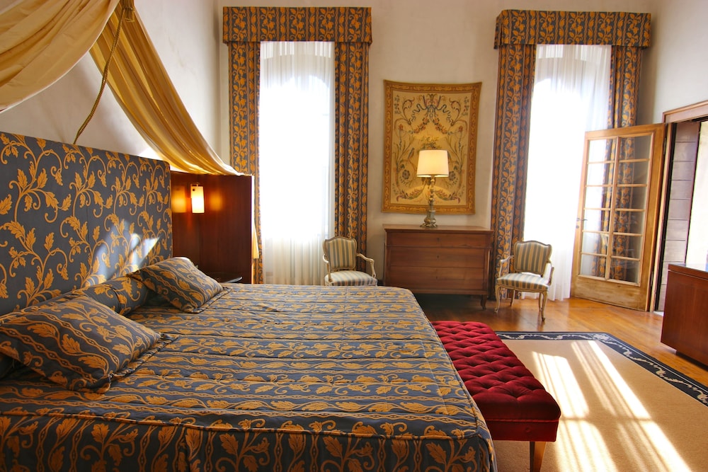HOTEL VILLA GIONA 11/77
