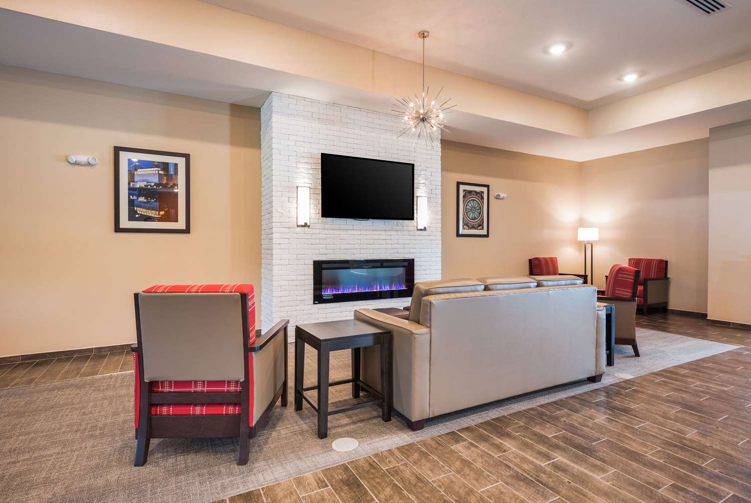 Comfort Suites Marysville Columbus Northwest 16/24