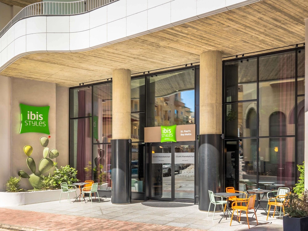 ibis Styles ST Pauls Bay Malta 40/49