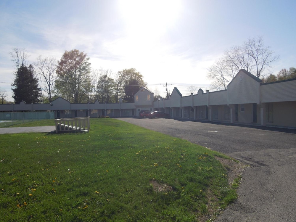 Value Inn 55/63