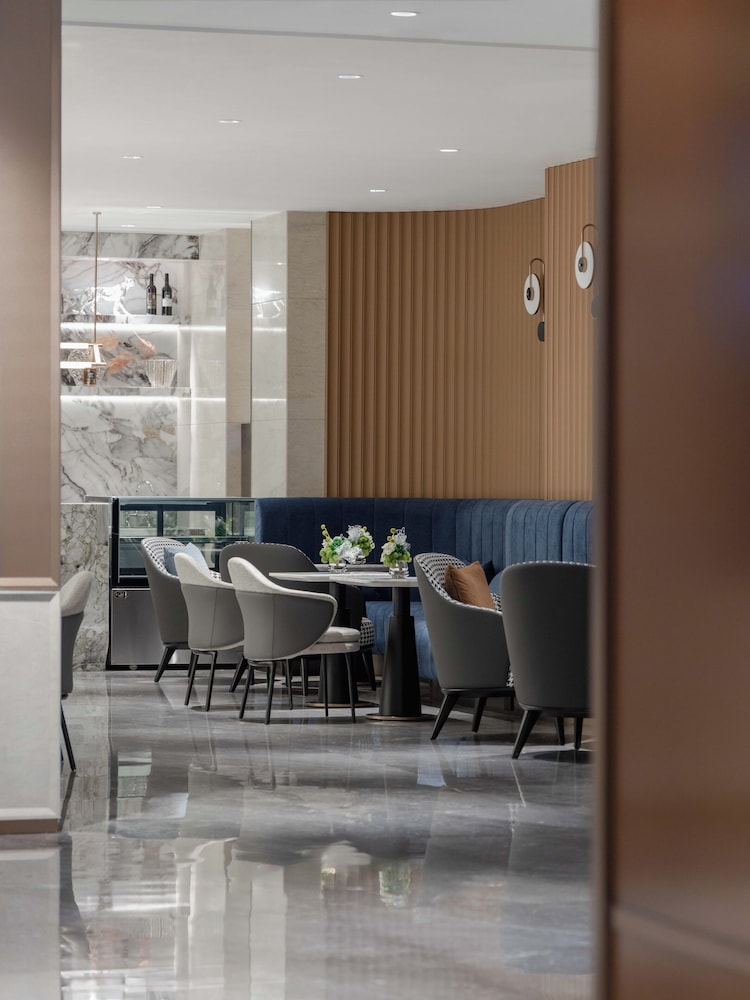 Grand Madison Shenzhen Longhua Yujing 8/30