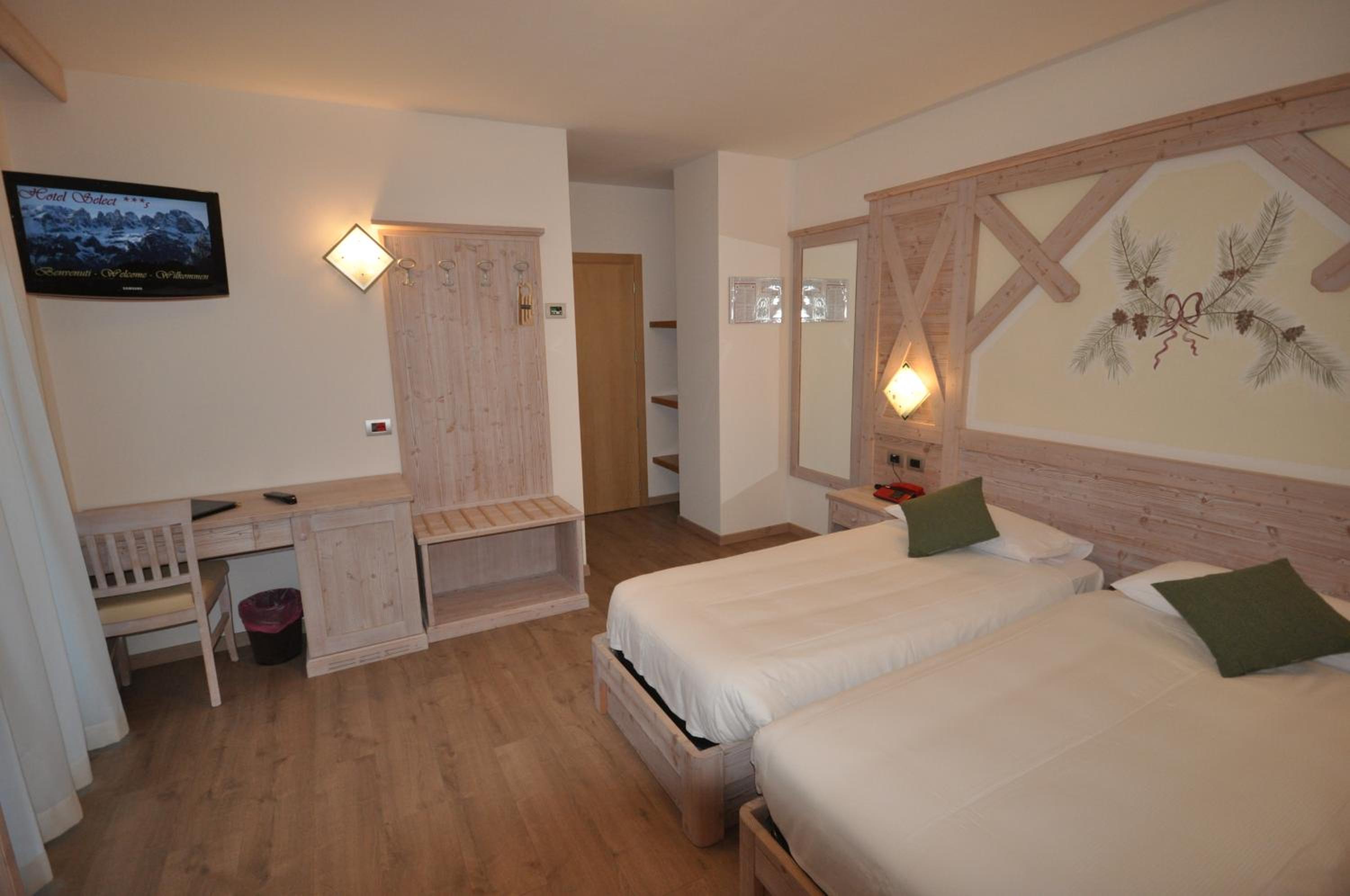 HOTEL SELECT 8/59
