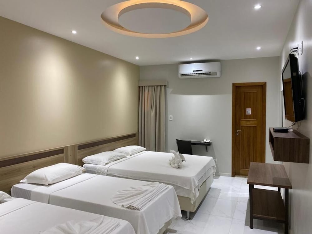 Hotel Sandis 9/37