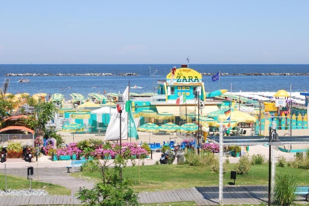 Hotel Jole 27/33