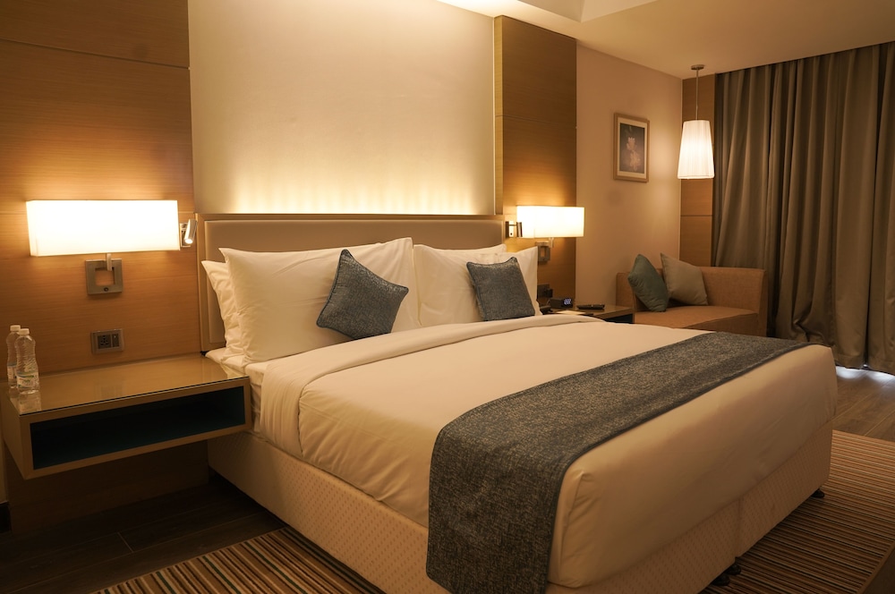 Gokulam Grand Hotel Thiruvananthapuram 5/18