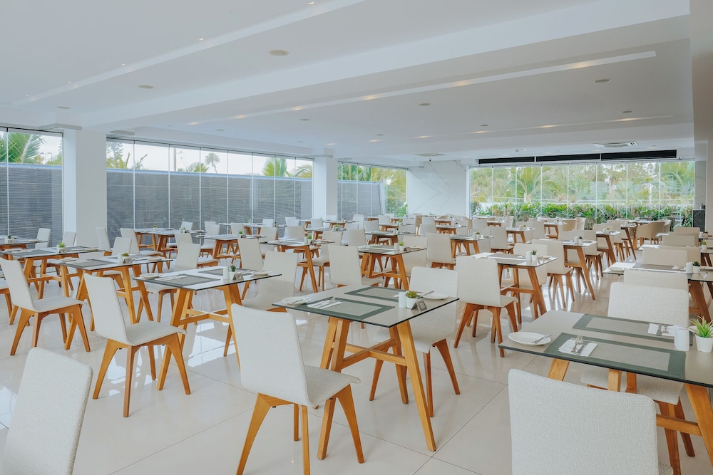 Tasia Maris Seasons Hotel (Adults only) 95/105