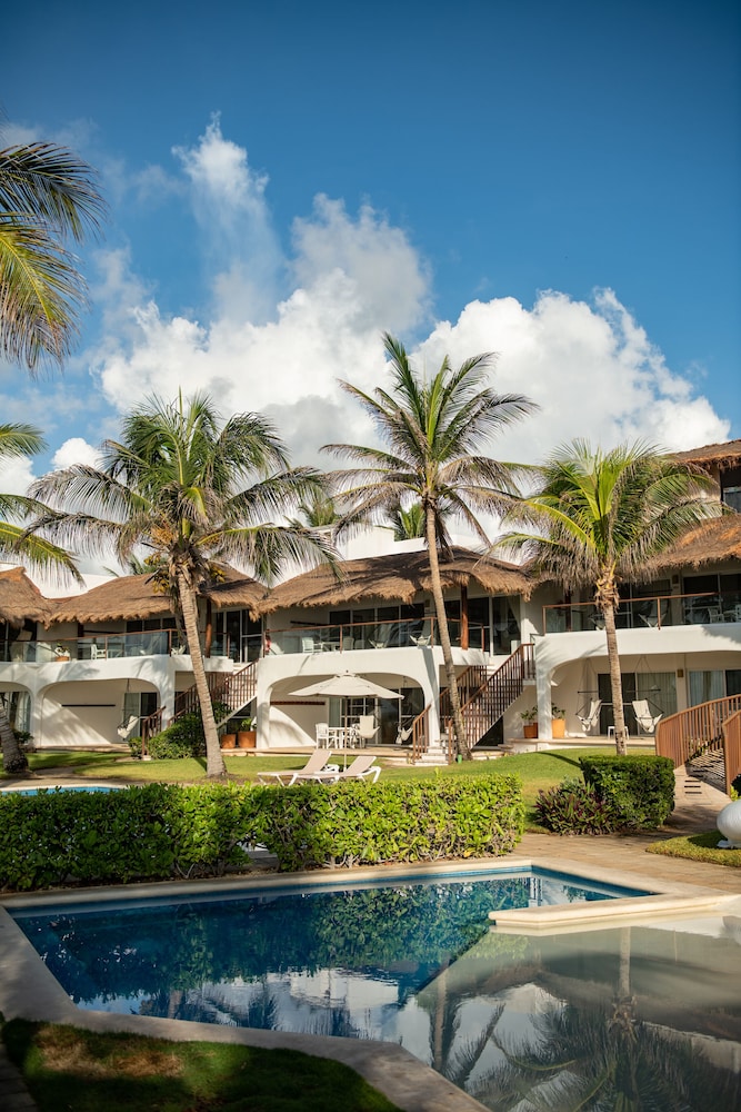 Las Villas Akumal 42/50