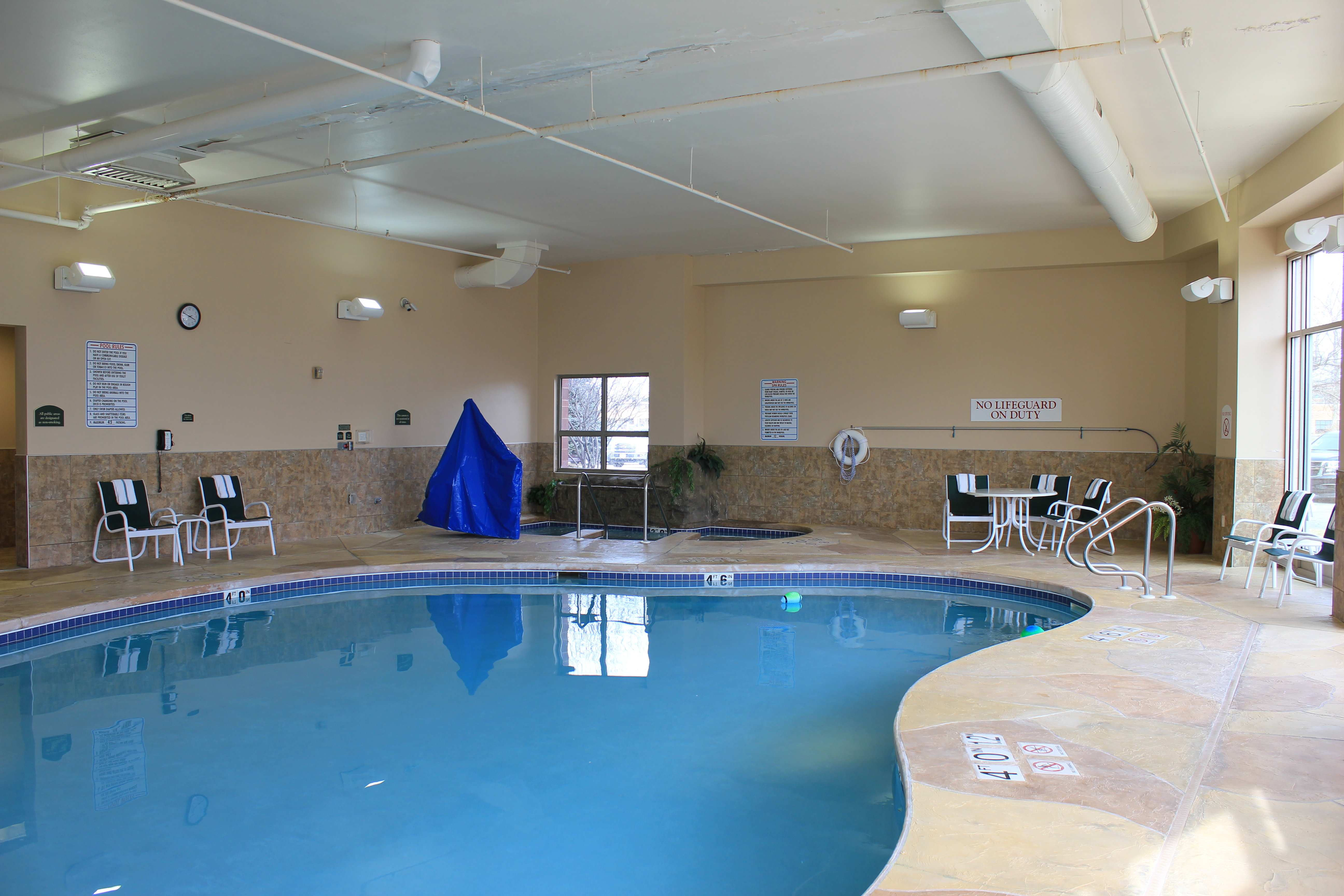 Holiday Inn Madison At The American Center 33/76