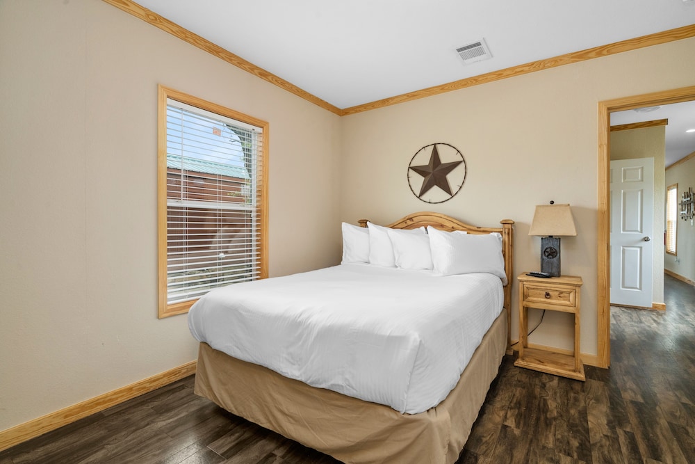 The Hideout Golf Club and Resort 5/50