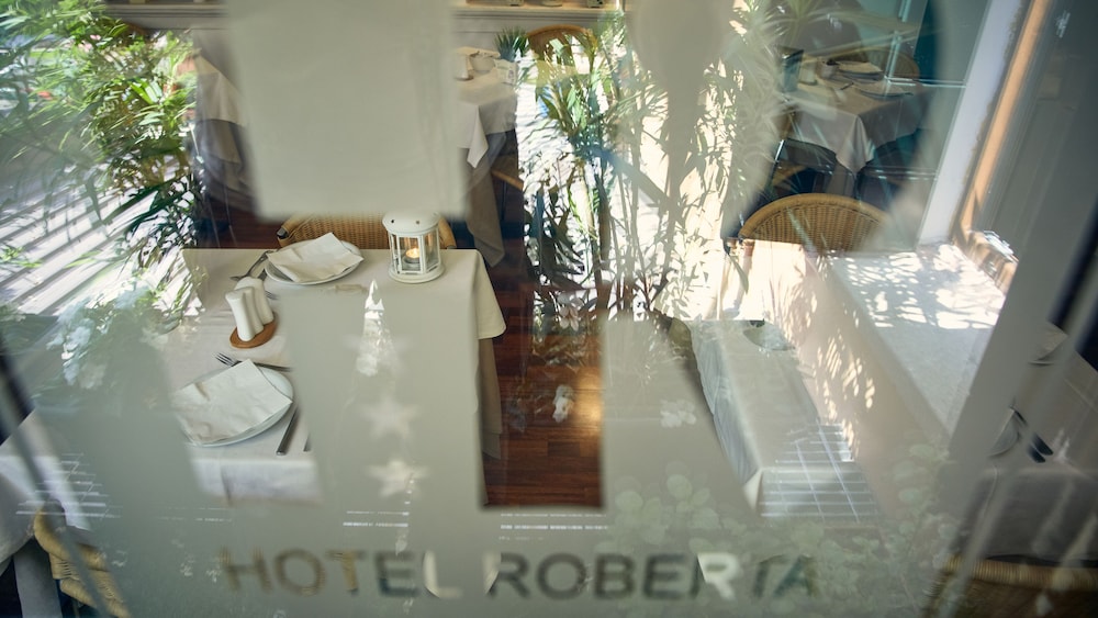 Hotel Roberta 38/44