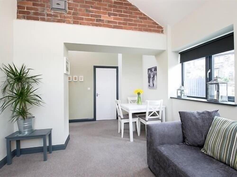Heaps House 22/34