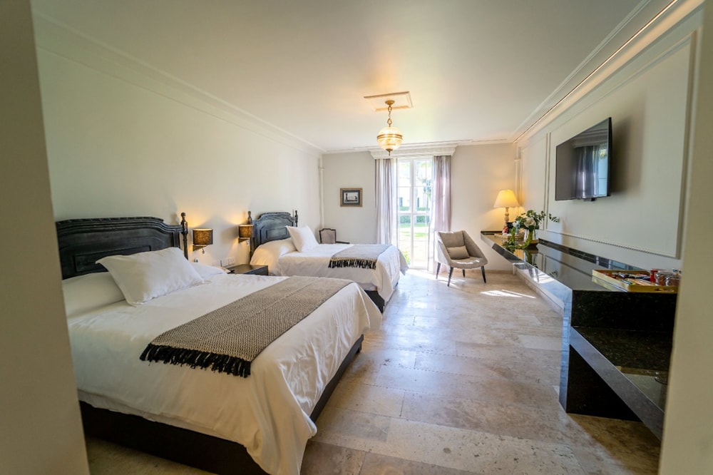 Gran Hotel Alameda 22/65