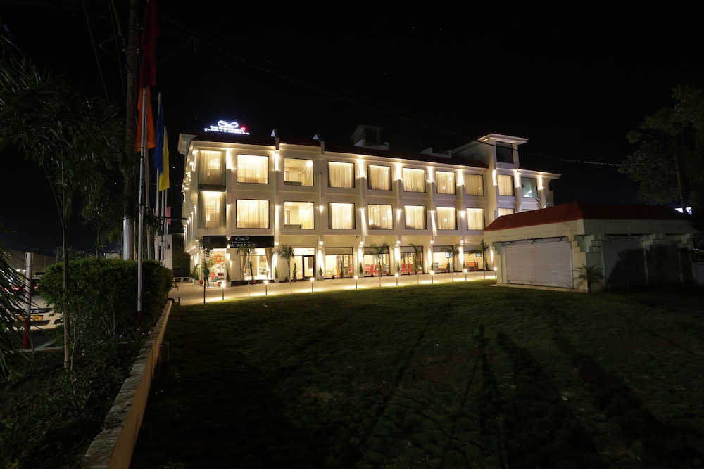 The Vaishno Devi Sarovar Portico Katra 4/66
