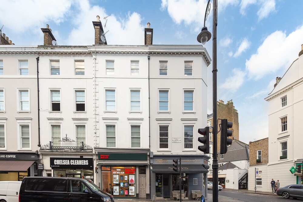 South Kensington by CAPITAL 1/65