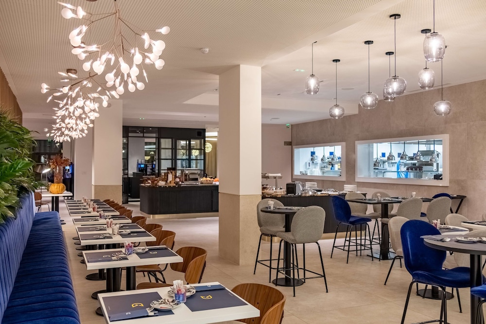 Golden Tulip Lyon Ouest Techlid - Hotel & Spa 62/76