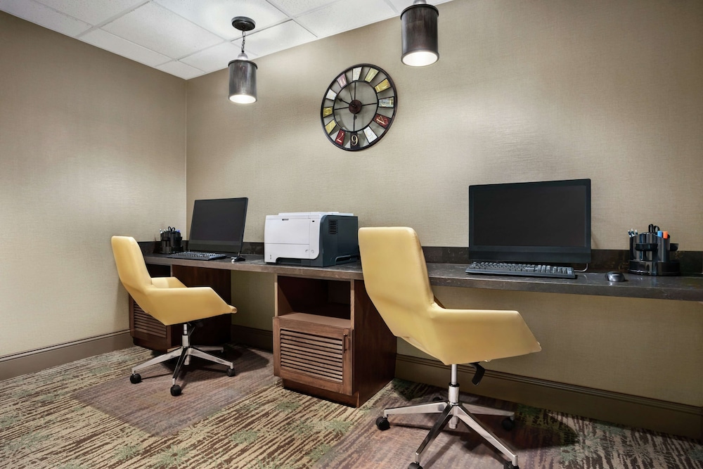 Homewood Suites by Hilton Phoenix Chandler 35/39