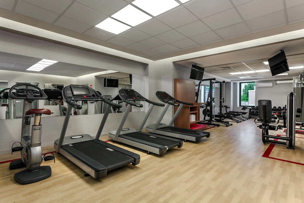 Sheraton Bucharest Hotel 30/48
