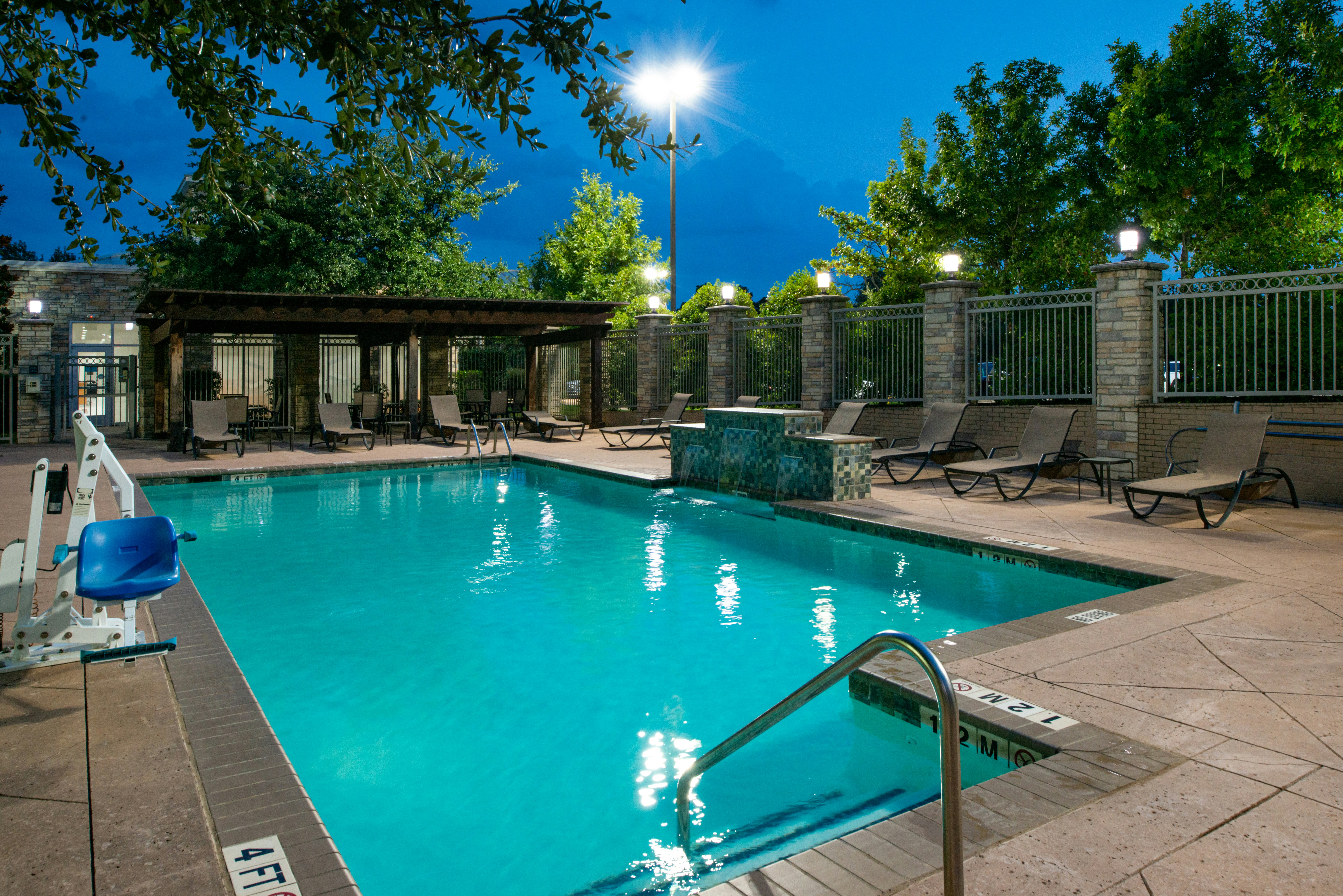 Hilton Garden Inn Denton 9/43