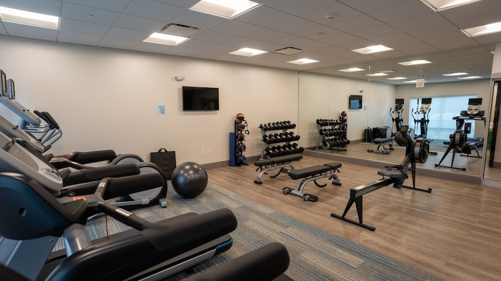 Holiday Inn Express and Suites Richburg 37/50