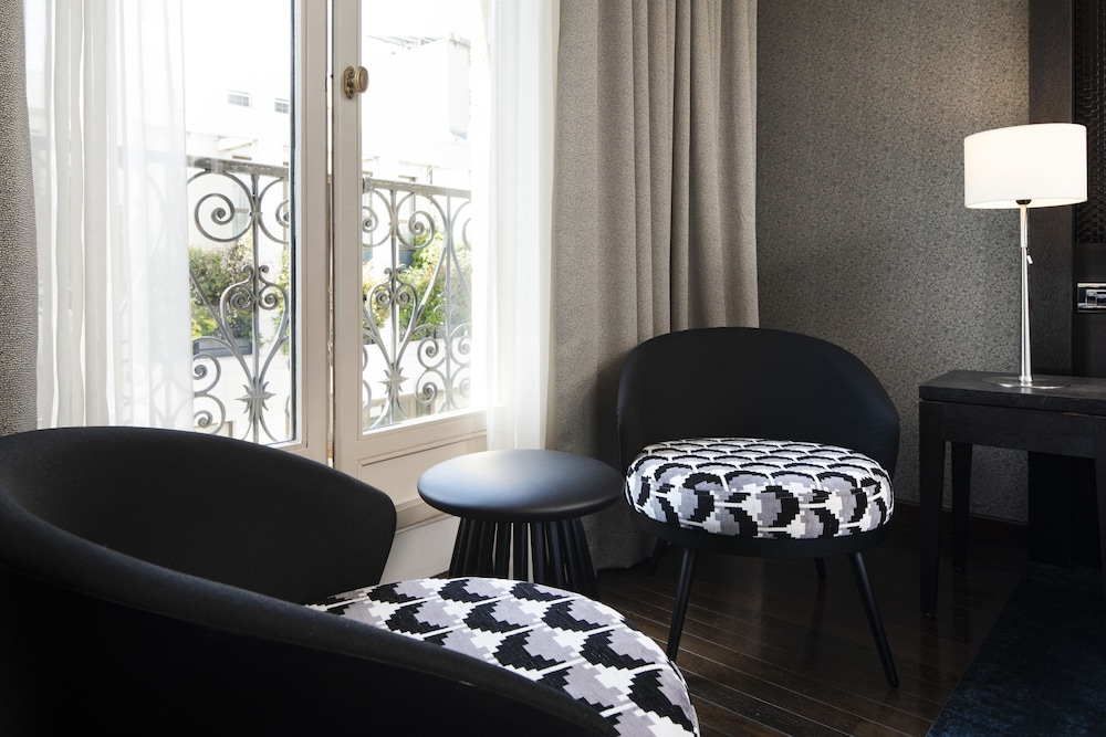 Hotel Elysee Regencia 35/50