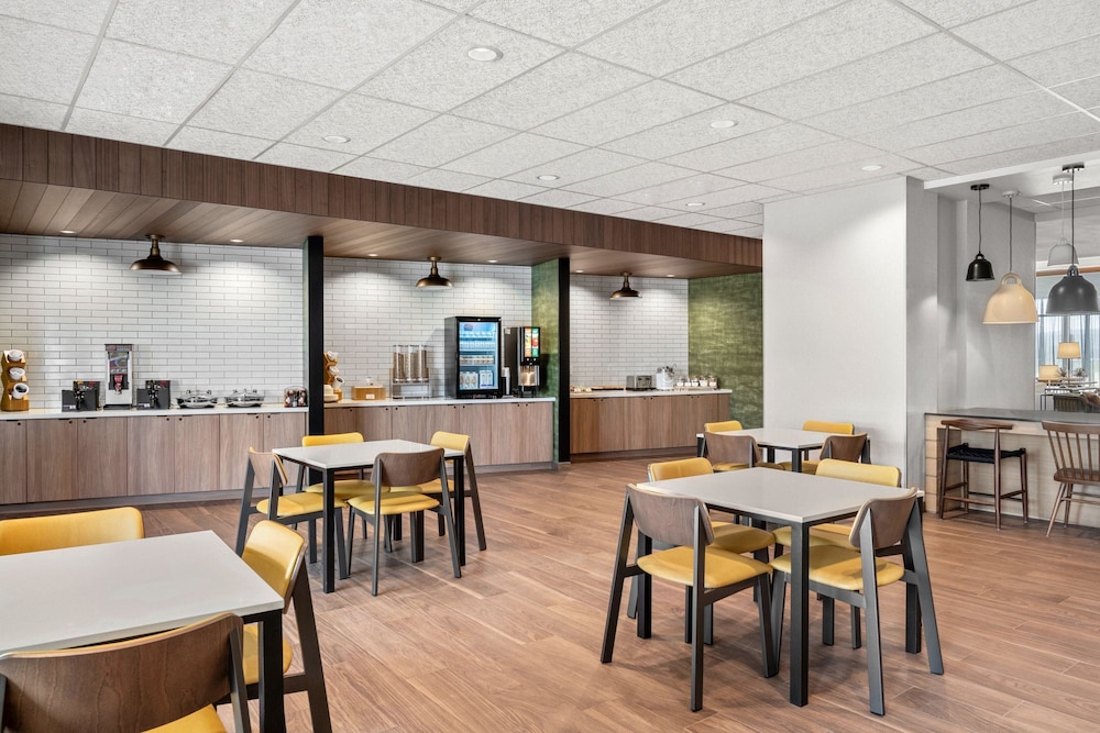 Fairfield Inn & Suites Baraboo 19/32