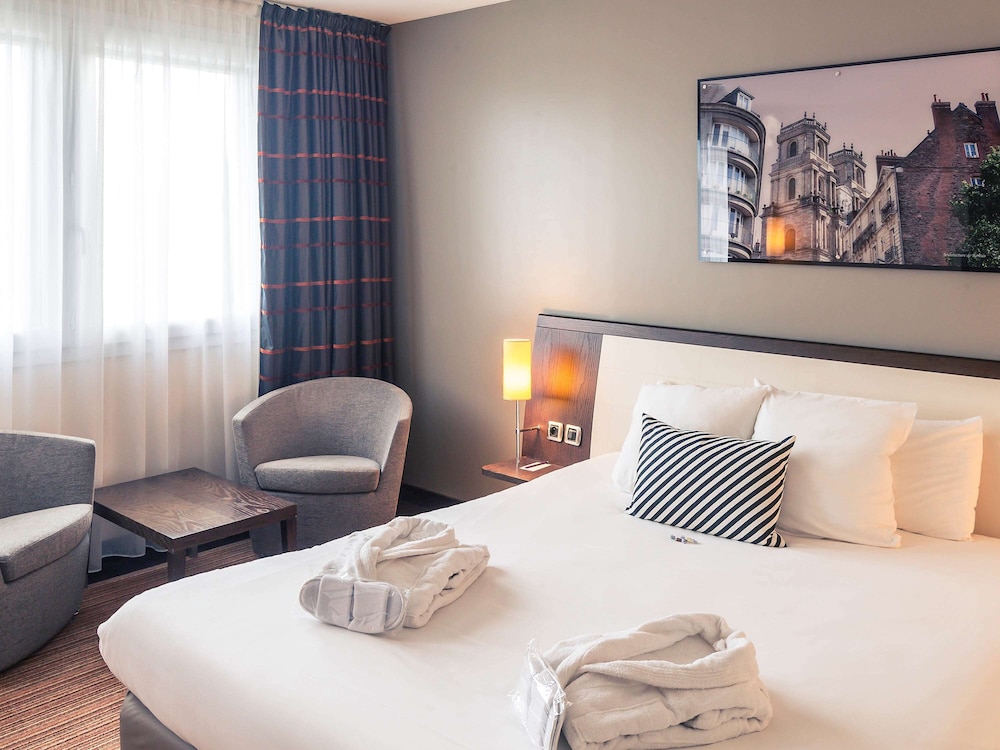MERCURE RENNES CESSON 10/69