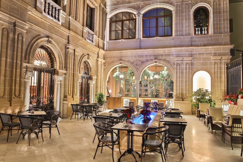 Casa Palacio Maria Luisa 40/50