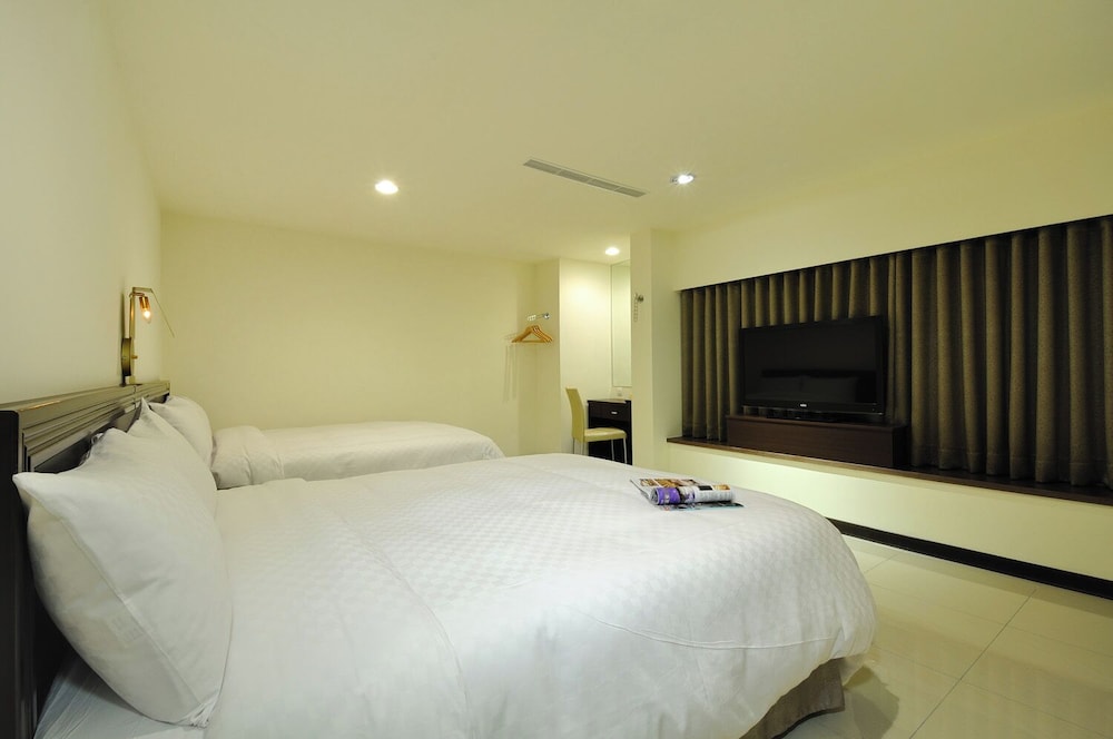 Bravo Hotel 17/43