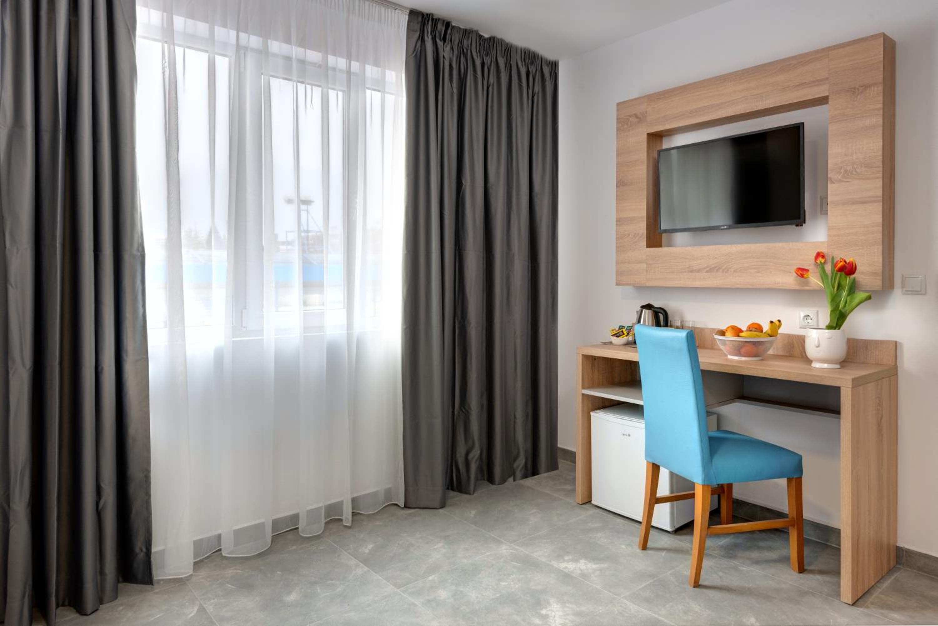 Hotel Martinez 36/47