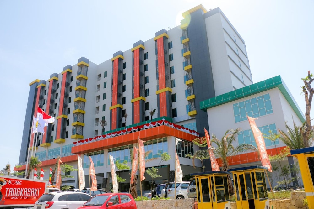 Dalton Hotel 3/58