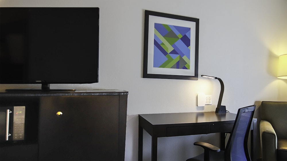 Holiday Inn Express And Suites Ironton 52/76