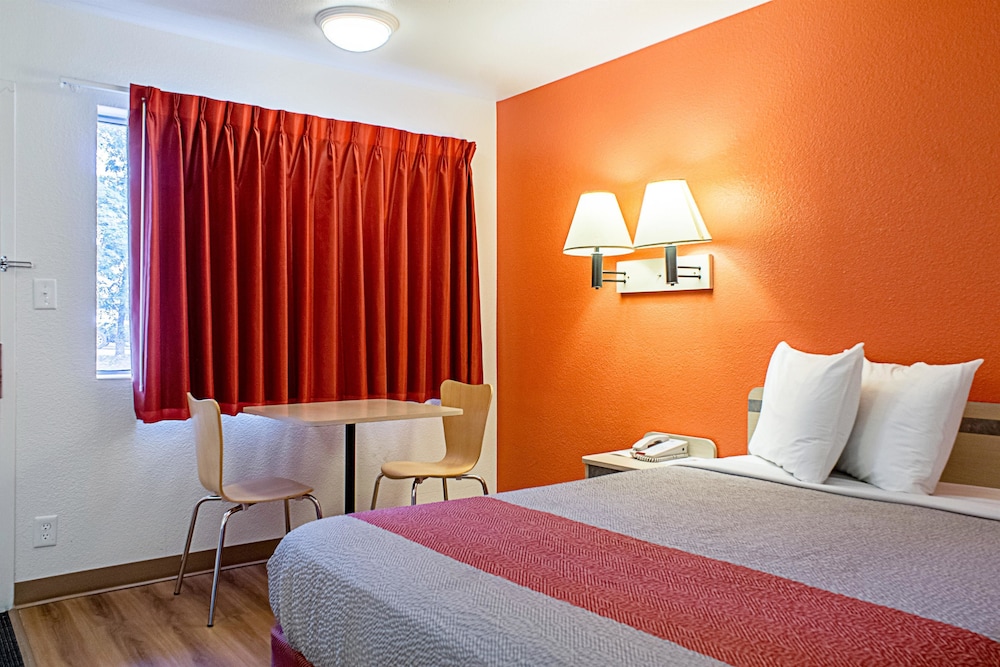 Motel6 Kalispell, MT 32/67