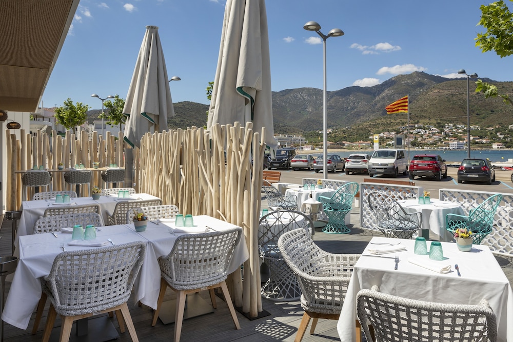 Porto Cristo Hotel 32/48