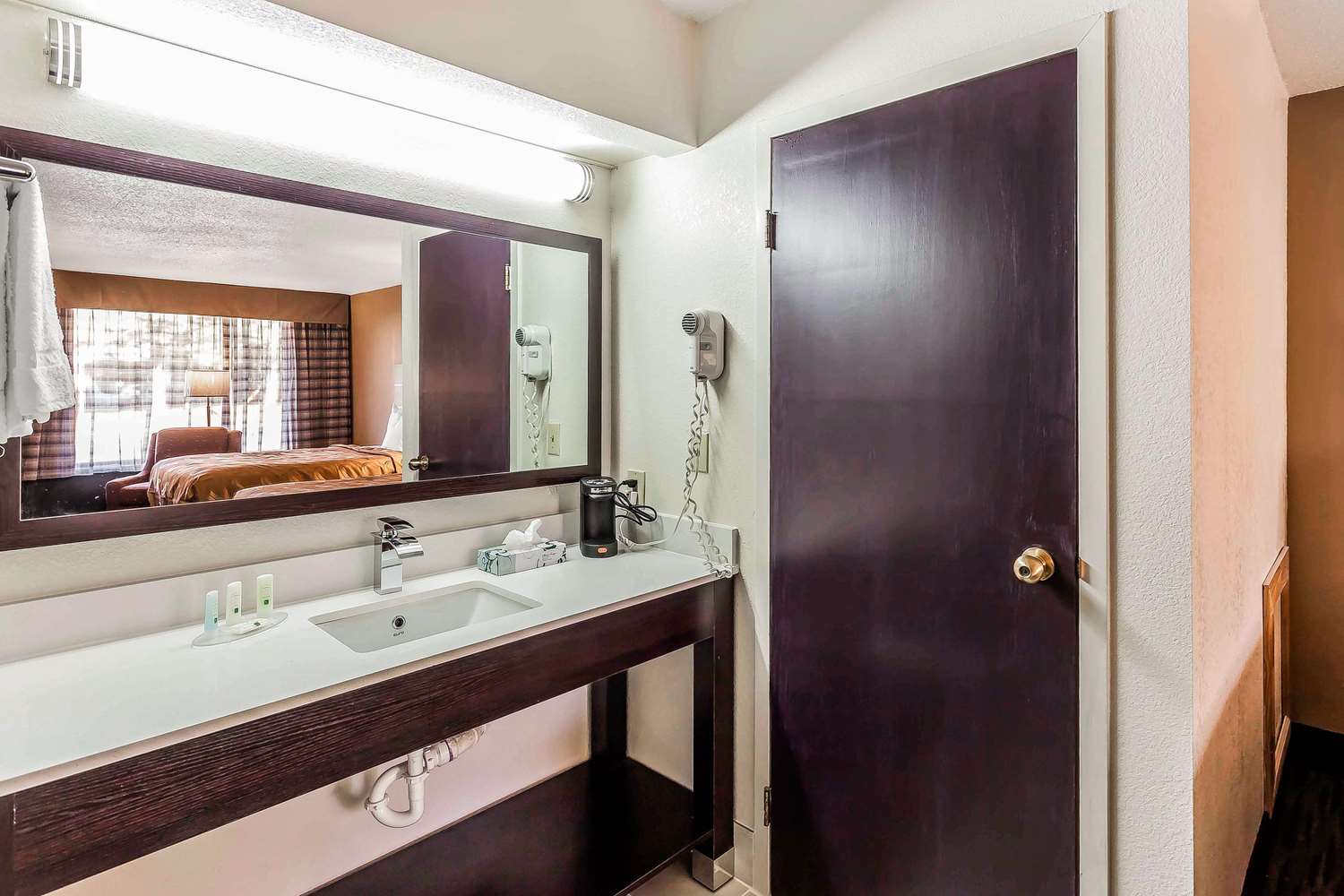 غرفة بسريرين كوين، Quality Inn South Boston - Danville East 4/4
