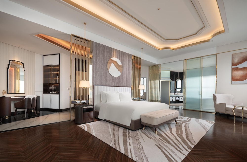 Radisson Blu Hotel 12/50