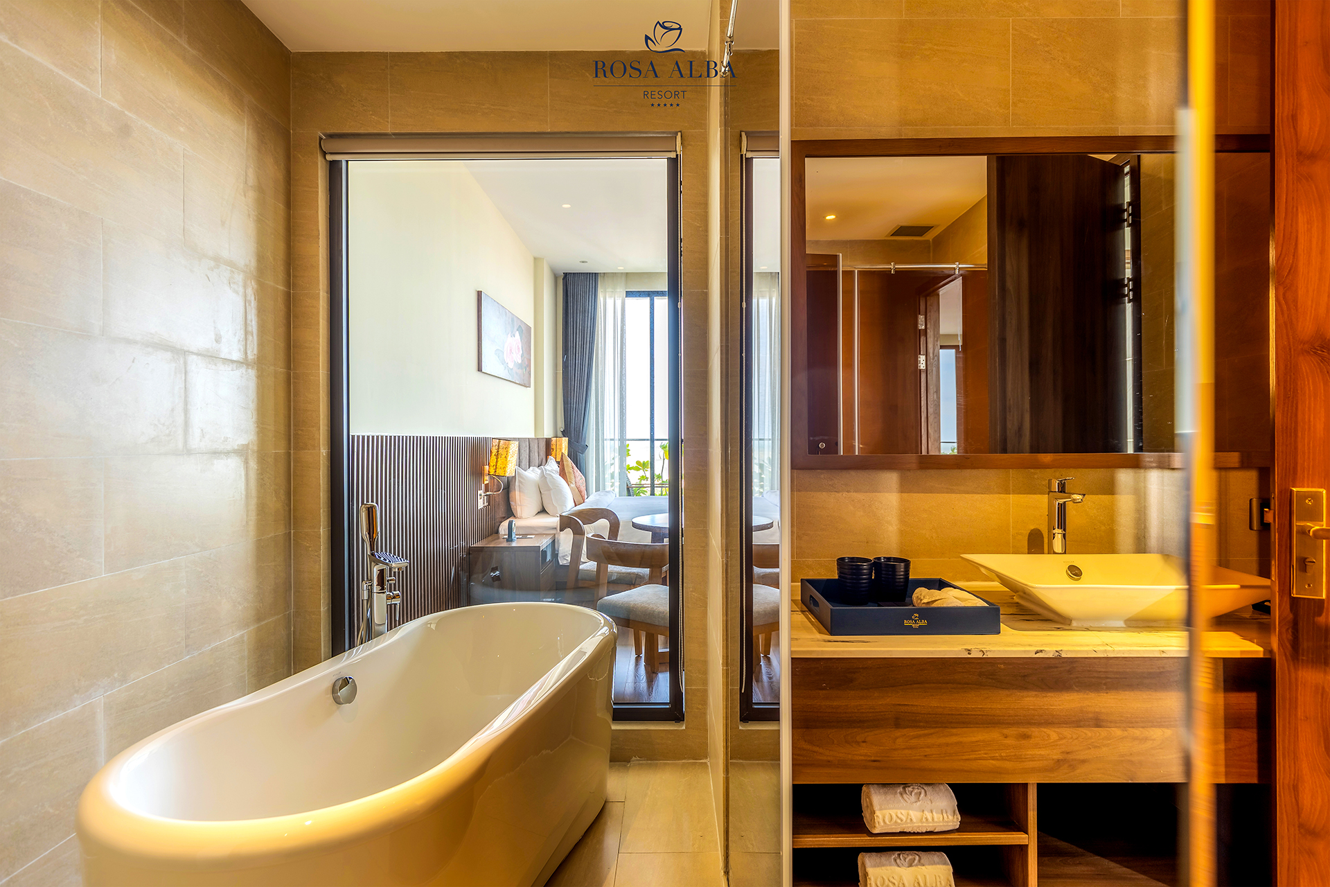 Executive, Suite, Ocean View, Rosa Alba Resort and Villas Tuy Hoa 4/4