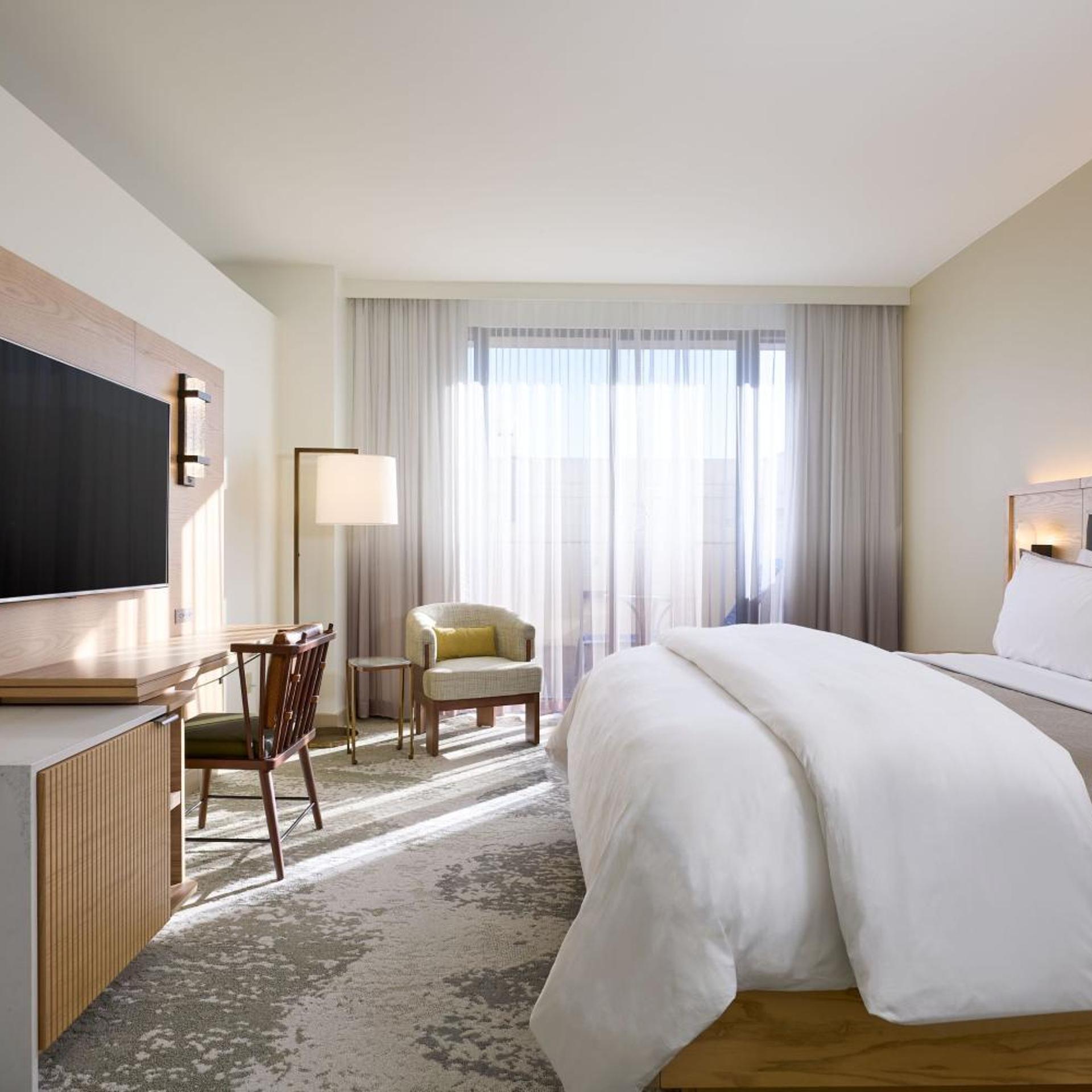 Studio, Suite, Pool Side, Parlor, Pool Access