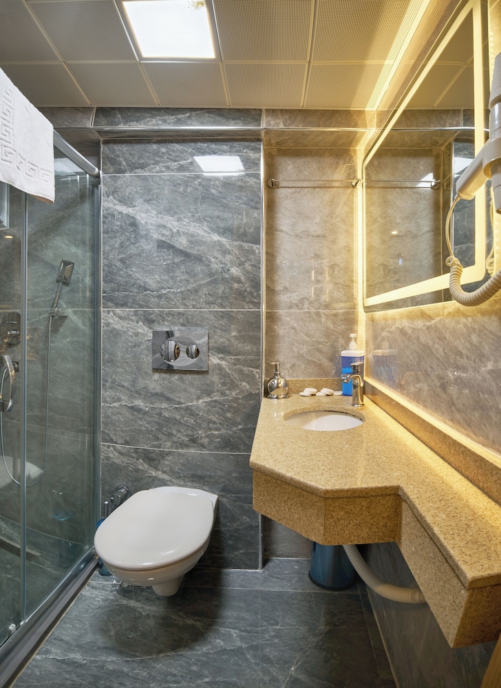 Sirkeci Ersu Hotel 69/70